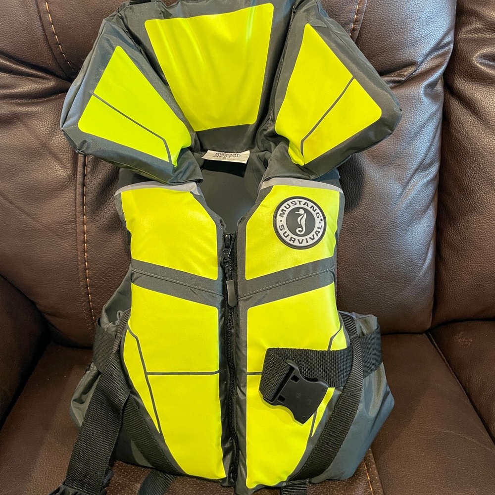 LIFE JACKET Mustang Lil’ Legends